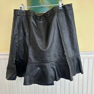 Eloquii Elements Black Faux Leather Knee-Length Skirt Size 20
